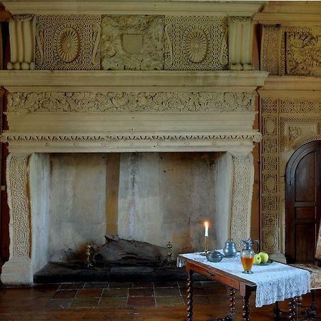 Chateau De Lanquais Bed and Breakfast Exteriör bild