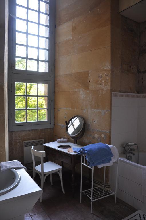 Chateau De Lanquais Bed and Breakfast Exteriör bild